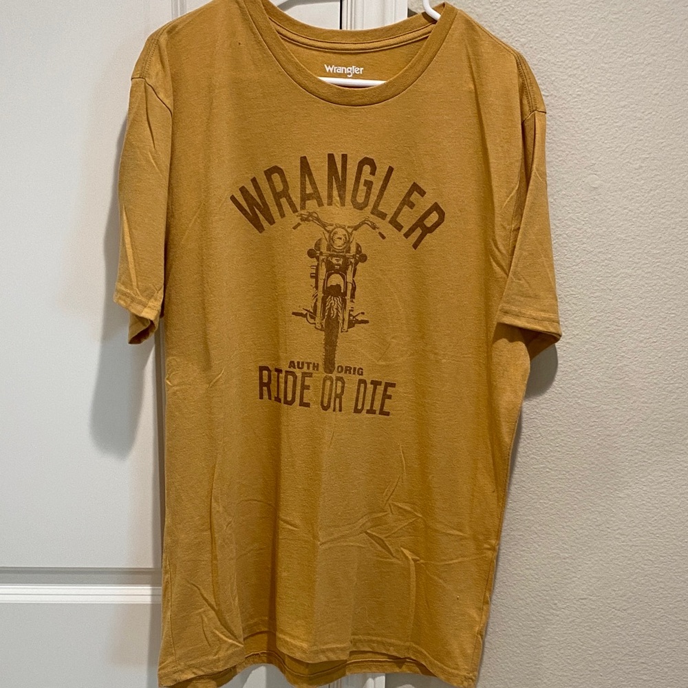 Wrangler Men's Tan Graphic Tee